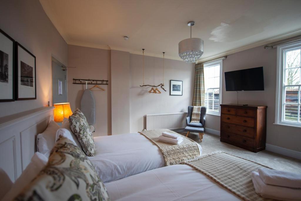The Leicester Arms Penshurst Экстерьер фото