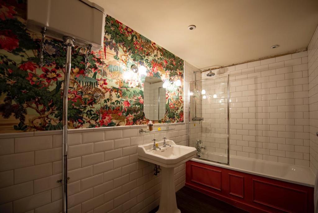 The Leicester Arms Penshurst Экстерьер фото